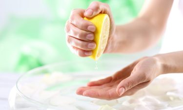 柠檬美白皮肤最有效最正确的方法 - 使用柠檬不当可能会伤及你的皮肤